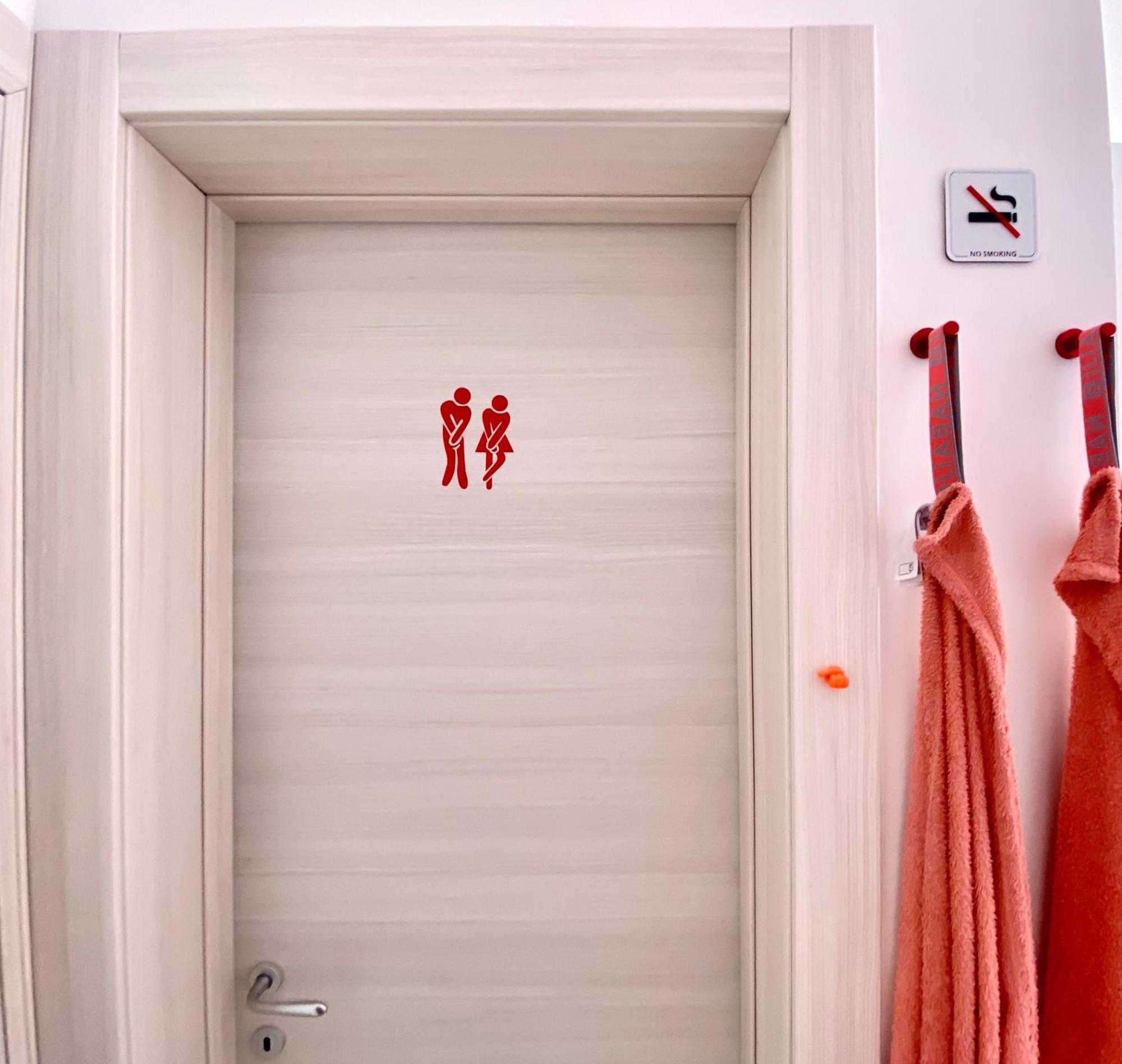 Central Private En-Suite With Balcony In Shared Residence Pietà Exterior photo